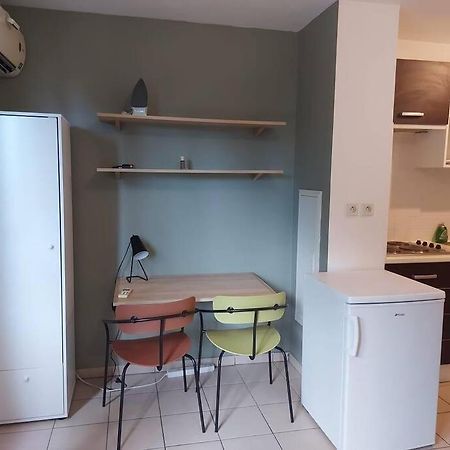 Studio Macadamia Saint-Denis Luaran gambar