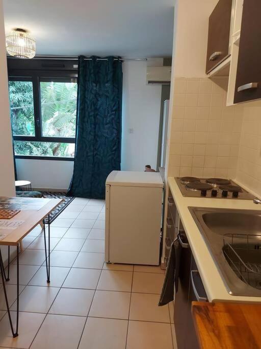 Studio Macadamia Saint-Denis Luaran gambar